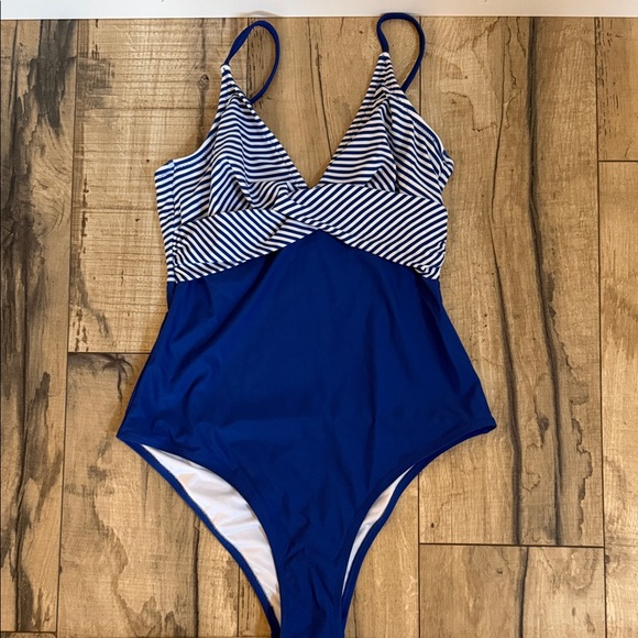Cupshe Other - Cupshe Navy and White Striped One Piece Swimsuit